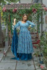 ✨ 𝐓𝐞𝐞𝐣 𝐁𝐥𝐮𝐞 𝐅𝐞𝐬𝐭𝐢𝐯𝐞 – 𝐏𝐫𝐢𝐧𝐭𝐞𝐝 𝐀𝐧𝐚𝐫𝐤𝐚𝐥𝐢 & 𝐒𝐡𝐚𝐫𝐚𝐫𝐚 𝐒𝐞𝐭 𝐰𝐢𝐭𝐡 𝐃𝐮𝐚𝐥 𝐓𝐨𝐧𝐞 𝐒𝐢𝐥𝐤 𝐃𝐮𝐩𝐚𝐭𝐭𝐚 ✨