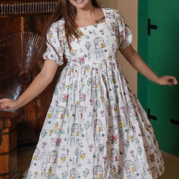 ✨ 𝐓𝐞𝐞𝐣 𝐋𝐮𝐱𝐞 – 𝐖𝐡𝐢𝐭𝐞 𝐇𝐞𝐫𝐢𝐭𝐚𝐠𝐞 𝐏𝐫𝐢𝐧𝐭 𝐒𝐡𝐨𝐫𝐭 𝐃𝐫𝐞𝐬𝐬 ✨