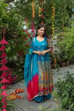 Anarkali Kurta Set (with Dupatta & Bottom) - Image 3