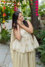 ✨ 𝐓𝐞𝐞𝐣 𝐋𝐮𝐱𝐞 – 𝐂𝐡𝐚𝐦𝐩𝐚𝐠𝐧𝐞 𝐒𝐭𝐫𝐚𝐩𝐲 𝐏𝐞𝐩𝐥𝐮𝐦 𝐒𝐡𝐚𝐫𝐚𝐫𝐚 𝐒𝐞𝐭 ✨ - Image 4