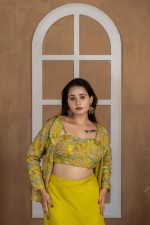 ✨ 𝐓𝐞𝐞𝐣 𝐋𝐮𝐱𝐞 – 𝐒𝐮𝐧𝐧𝐲 𝐘𝐞𝐥𝐥𝐨𝐰 𝐄𝐦𝐛𝐫𝐨𝐢𝐝𝐞𝐫𝐞𝐝 𝐉𝐚𝐜𝐤𝐞𝐭 & 𝐂𝐫𝐨𝐩 𝐓𝐨𝐩 𝐋𝐞𝐡𝐞𝐧𝐠𝐚 𝐒𝐞𝐭 ✨ - Image 8