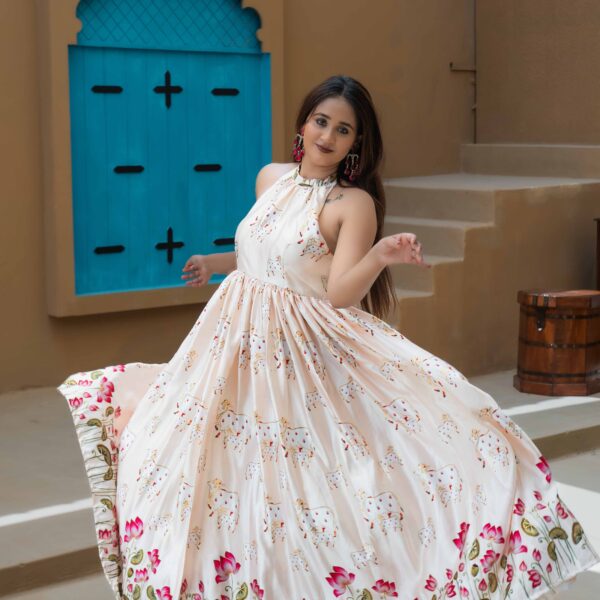 𝐇𝐚𝐥𝐭𝐞𝐫 𝐍𝐞𝐜𝐤 𝐅𝐥𝐚𝐫𝐞𝐝 𝐀𝐧𝐚𝐫𝐤𝐚𝐥𝐢  Soft Satin | Elegant Print | Lotus Border