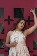 𝐇𝐚𝐥𝐭𝐞𝐫 𝐍𝐞𝐜𝐤 𝐅𝐥𝐚𝐫𝐞𝐝 𝐀𝐧𝐚𝐫𝐤𝐚𝐥𝐢  Soft Satin | Elegant Print | Lotus Border - Image 4