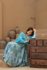 𝐄𝐦𝐛𝐫𝐨𝐢𝐝𝐞𝐫𝐞𝐝 𝐅𝐥𝐚𝐫𝐞𝐝 𝐀𝐧𝐚𝐫𝐤𝐚𝐥𝐢 𝐒𝐞𝐭 - Image 2