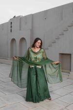 𝐄𝐦𝐛𝐫𝐨𝐢𝐝𝐞𝐫𝐞𝐝 𝐏𝐞𝐩𝐥𝐮𝐦 𝐏𝐚𝐥𝐚𝐳𝐨 𝐒𝐞𝐭