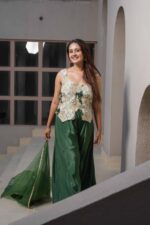 𝐄𝐦𝐛𝐫𝐨𝐢𝐝𝐞𝐫𝐞𝐝 𝐏𝐞𝐩𝐥𝐮𝐦 𝐏𝐚𝐥𝐚𝐳𝐨 𝐒𝐞𝐭 - Image 2