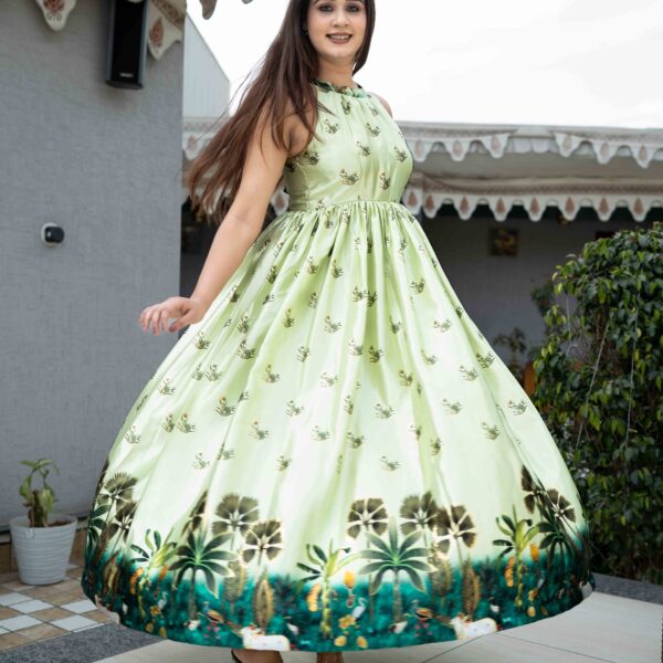 𝐏𝐫𝐢𝐧𝐭𝐞𝐝 𝐅𝐥𝐨𝐰𝐲 𝐄𝐭𝐡𝐧𝐢𝐜 𝐆𝐨𝐰𝐧 – 𝐏𝐫𝐞𝐦𝐢𝐮𝐦 𝐃𝐚𝐲 𝐓𝐨 𝐅𝐞𝐬𝐭𝐢𝐯𝐞 𝐖𝐞𝐚𝐫