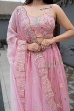 𝐇𝐚𝐧𝐝 𝐄𝐦𝐛𝐞𝐥𝐥𝐢𝐬𝐡𝐞𝐝 𝐏𝐢𝐧𝐤 𝐋𝐞𝐡𝐞𝐧𝐠𝐚 𝐒𝐞𝐭 – 𝐏𝐫𝐞𝐦𝐢𝐮𝐦 𝐅𝐞𝐬𝐭𝐢𝐯𝐞 𝐄𝐝𝐢𝐭 - Image 4