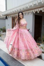 𝐇𝐚𝐧𝐝 𝐄𝐦𝐛𝐞𝐥𝐥𝐢𝐬𝐡𝐞𝐝 𝐏𝐢𝐧𝐤 𝐋𝐞𝐡𝐞𝐧𝐠𝐚 𝐒𝐞𝐭 – 𝐏𝐫𝐞𝐦𝐢𝐮𝐦 𝐅𝐞𝐬𝐭𝐢𝐯𝐞 𝐄𝐝𝐢𝐭