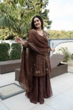 𝐇𝐚𝐧𝐝𝐄𝐦𝐛𝐞𝐥𝐥𝐢𝐬𝐡𝐞𝐝 𝐄𝐭𝐡𝐧𝐢𝐜 𝐊𝐮𝐫𝐭𝐚 𝐒𝐞𝐭 – 𝐏𝐫𝐞𝐦𝐢𝐮𝐦 𝐅𝐞𝐬𝐭𝐢𝐯𝐞 𝐄𝐝𝐢𝐭 - Image 3